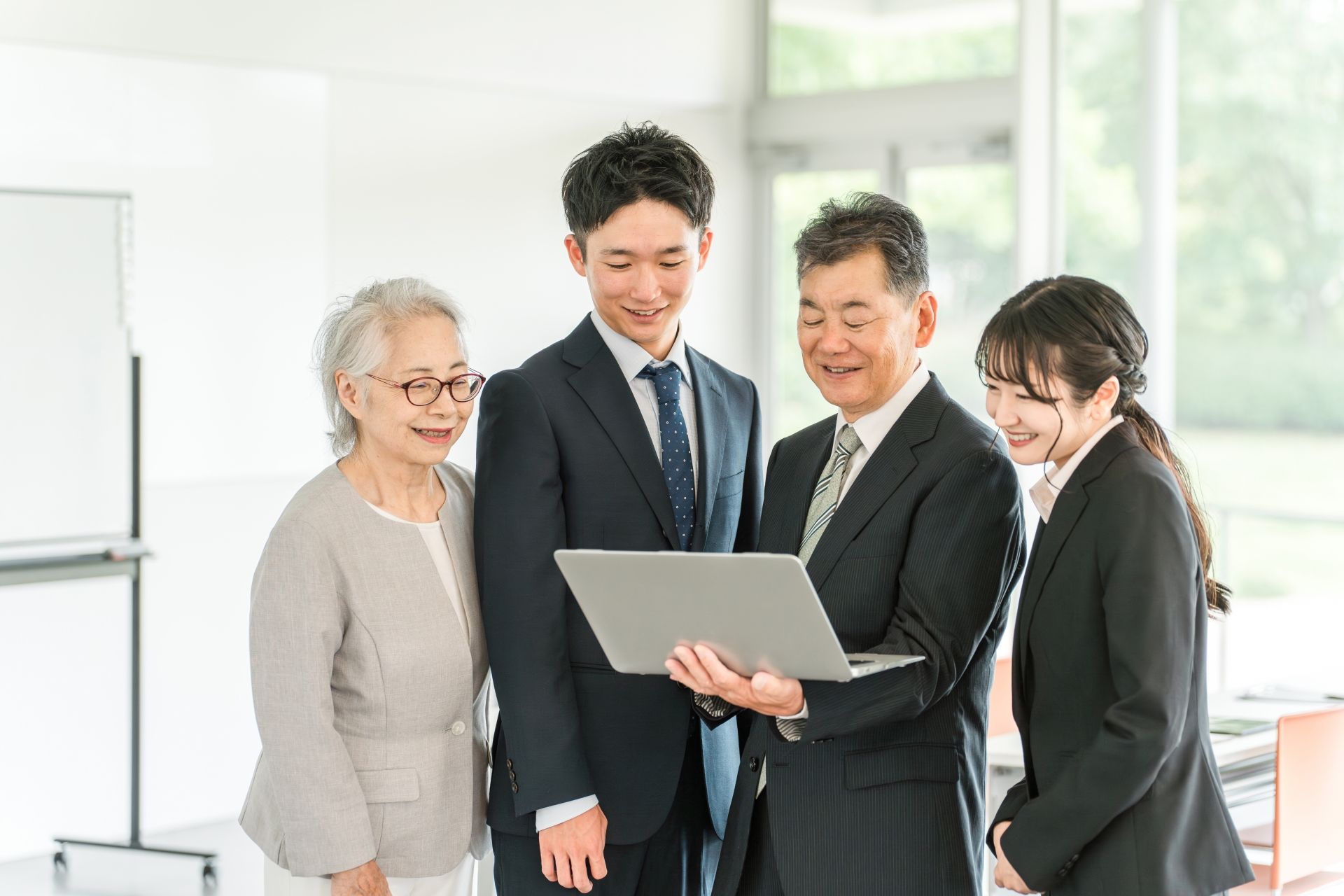 【物流営業のやり方】「なんでできないんだ！」は育成ではない。私が自己流を捨て、物流特化のプロ営業マンになれた理由